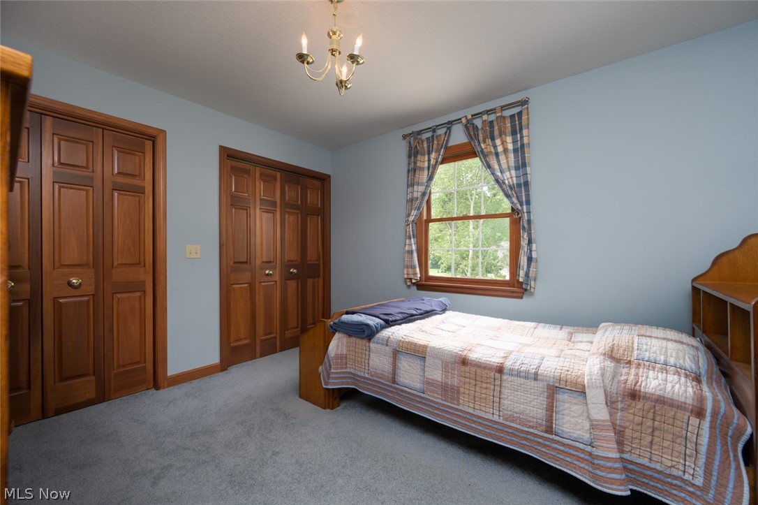1015 Cambridge Court NE Warren OH 44484