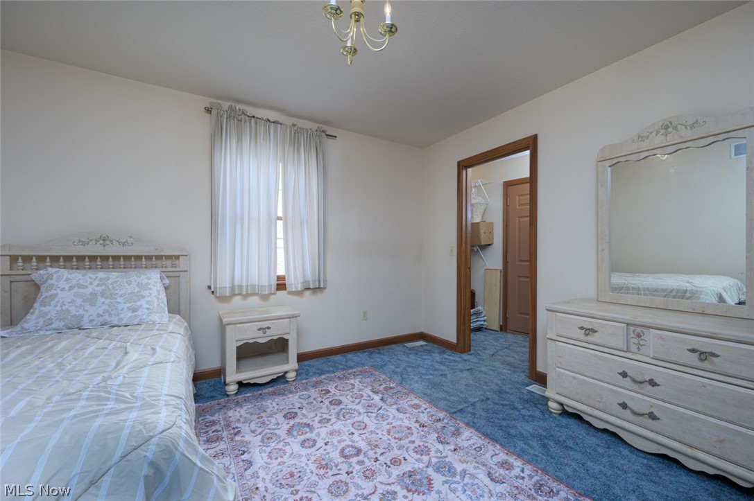 1015 Cambridge Court NE Warren OH 44484