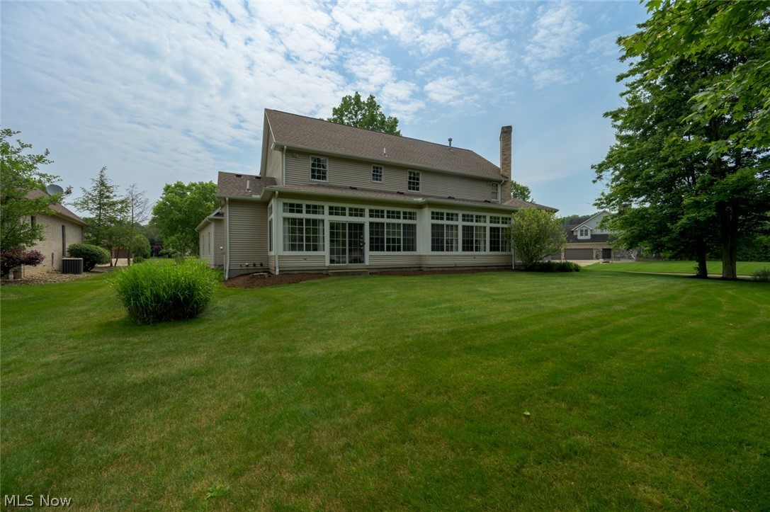1015 Cambridge Court NE Warren OH 44484