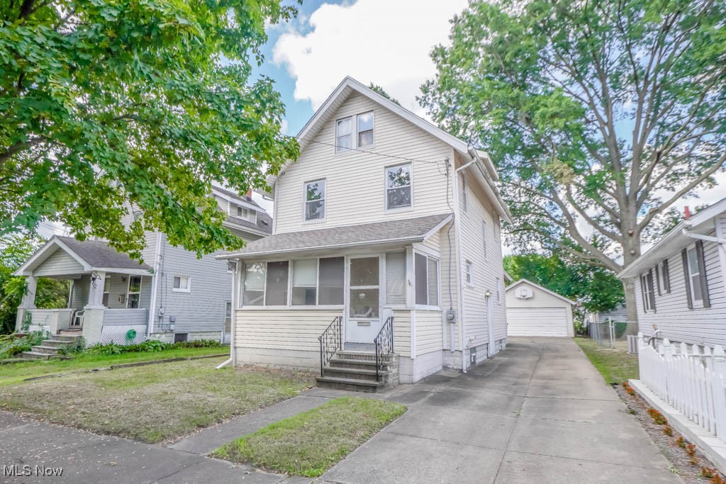 1118 Neptune Avenue Akron OH 44301