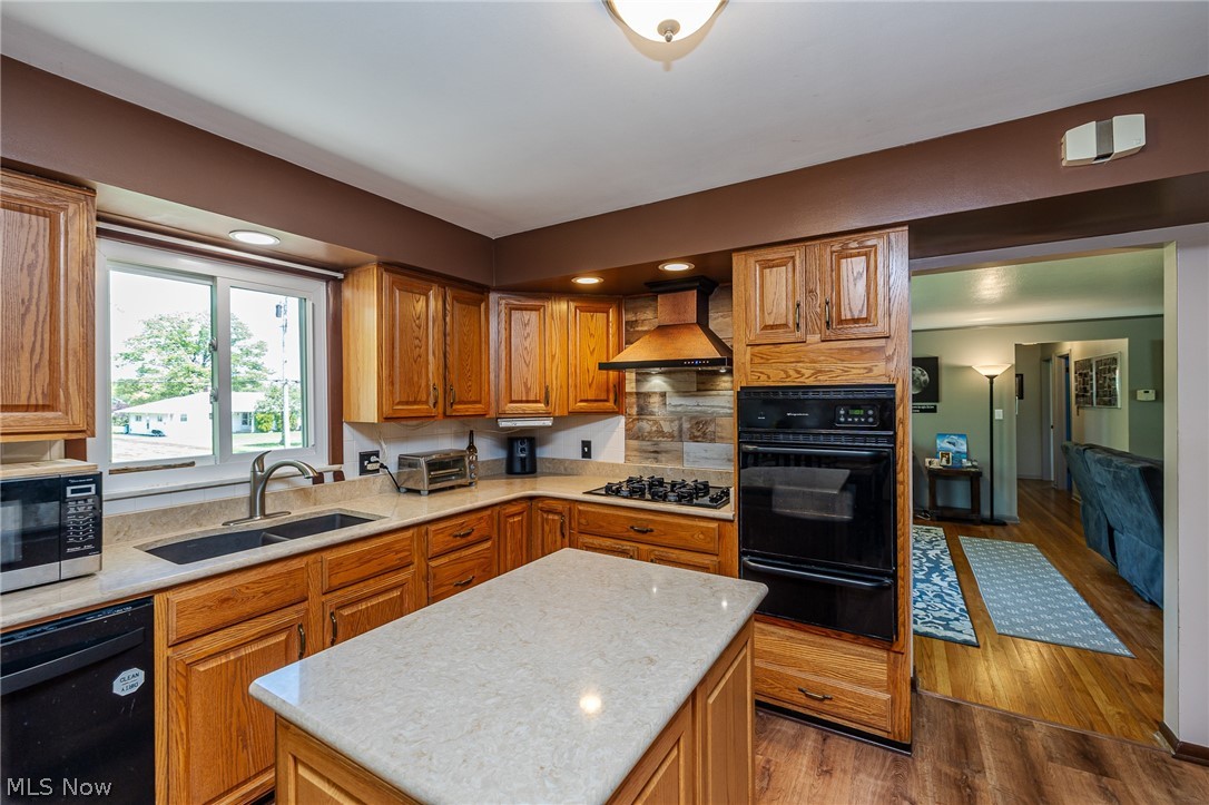1055 Twilight Drive Seven Hills OH 44131