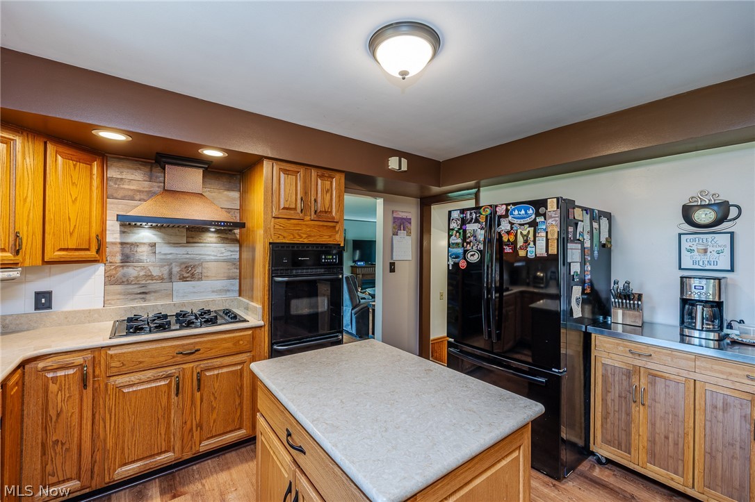 1055 Twilight Drive Seven Hills OH 44131