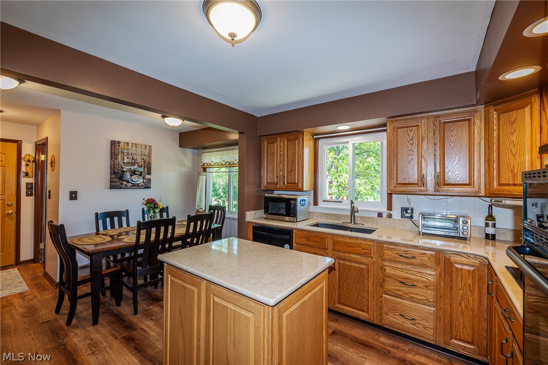 1055 Twilight Drive Seven Hills OH 44131