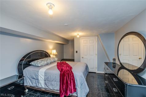 1055 Twilight Drive Seven Hills OH 44131