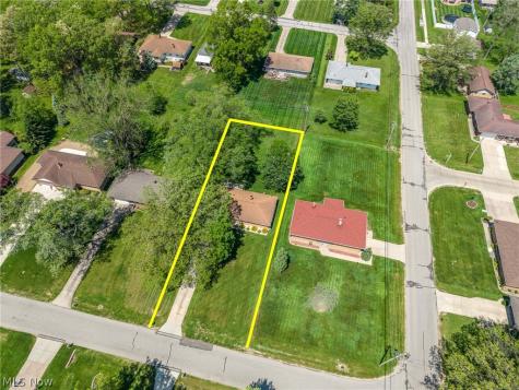 1055 Twilight Drive Seven Hills OH 44131