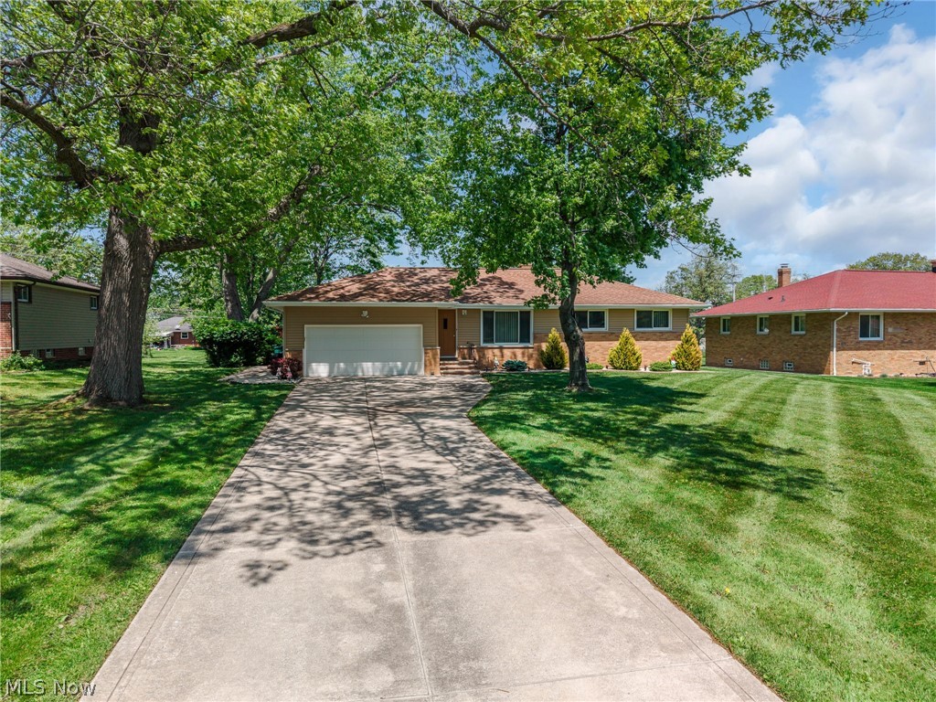 1055 Twilight Drive Seven Hills OH 44131