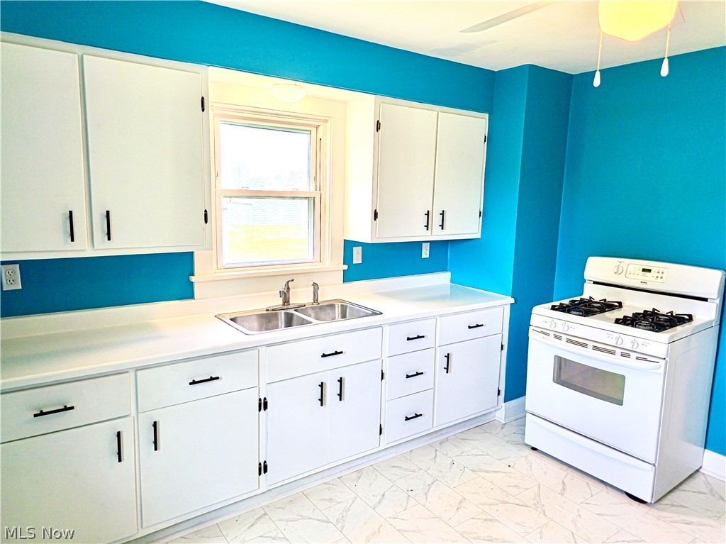 664 Tenney Avenue Campbell OH 44405