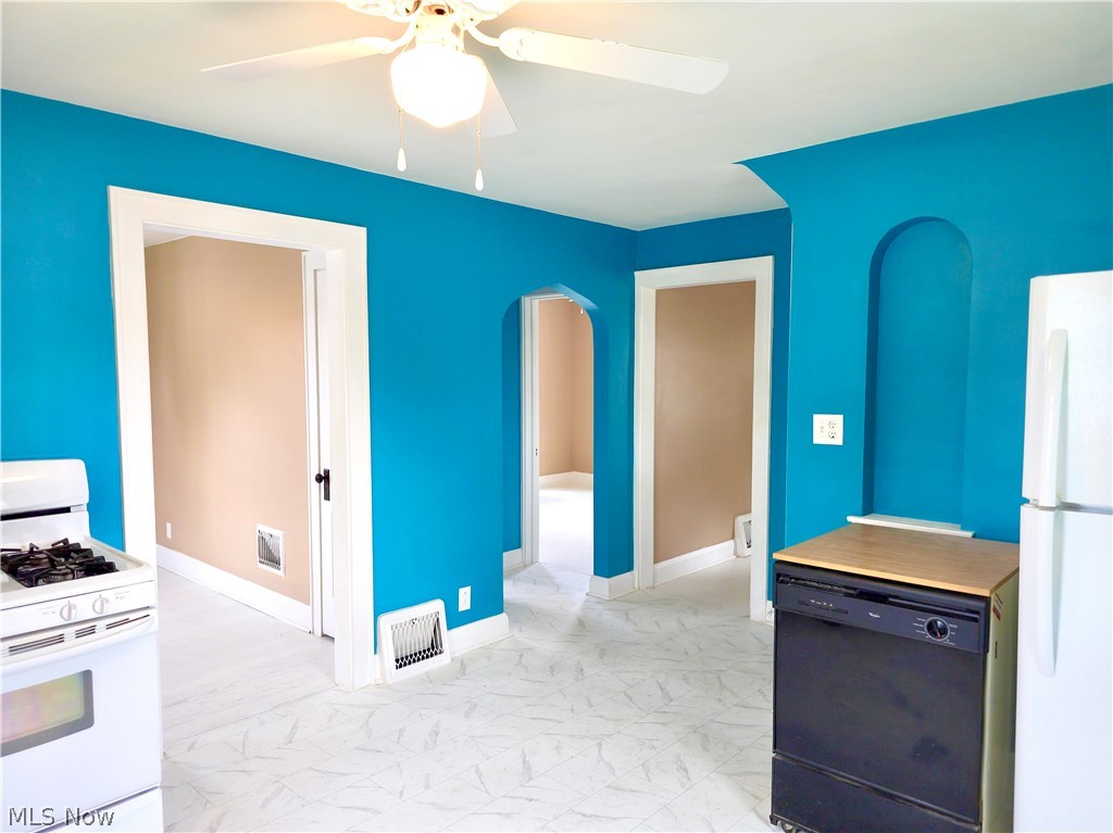 664 Tenney Avenue Campbell OH 44405