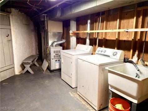 Tenney Avenue Campbell OH 44405