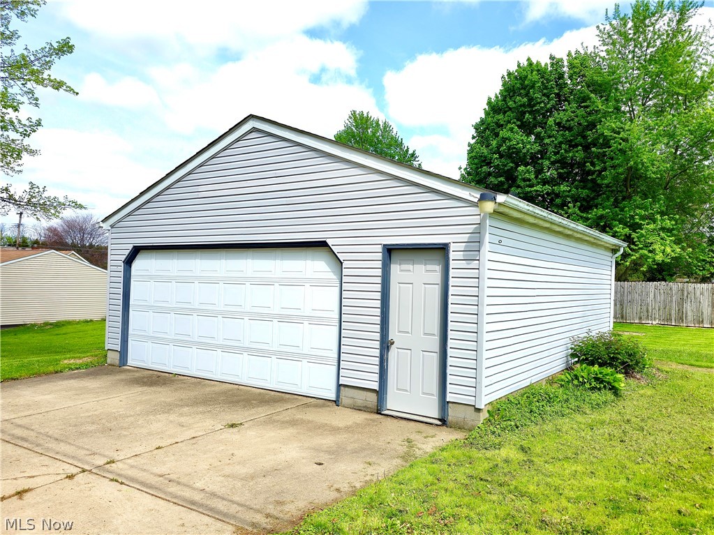 664 Tenney Avenue Campbell OH 44405