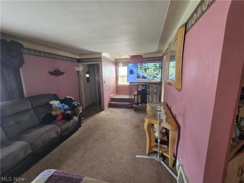 4069 Hinsdale Road Cleveland OH 44121