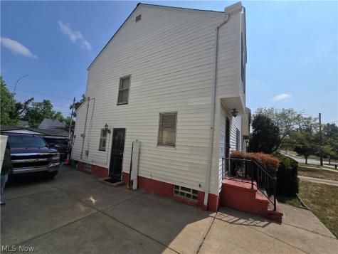 4069 Hinsdale Road Cleveland OH 44121
