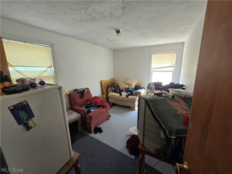 4069 Hinsdale Road Cleveland OH 44121