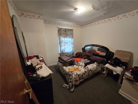 4069 Hinsdale Road Cleveland OH 44121