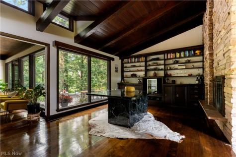 2661 Perry Drive NW Canton OH 44708