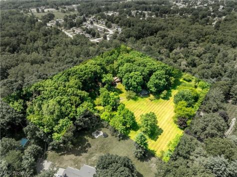 2661 Perry Drive NW Canton OH 44708