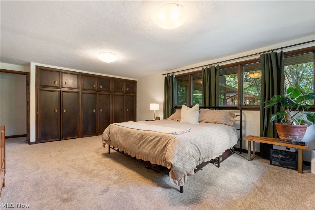 2661 Perry Drive NW Canton OH 44708