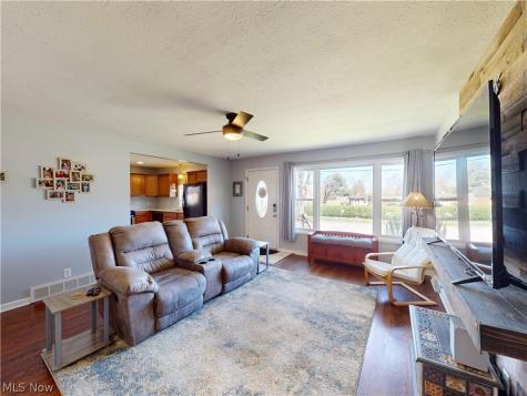 2821 Wales Avenue Parma OH 44134