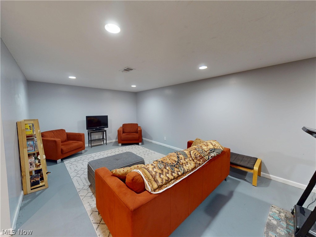 2821 Wales Avenue Parma OH 44134