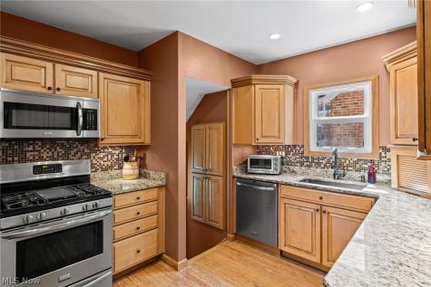 4163 W 62 Street Cleveland OH 44144