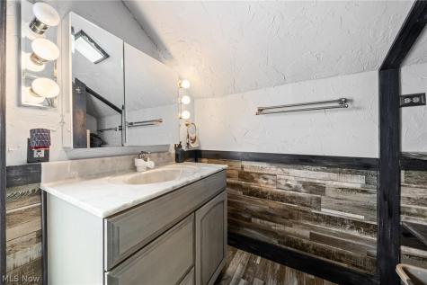 4163 W 62 Street Cleveland OH 44144