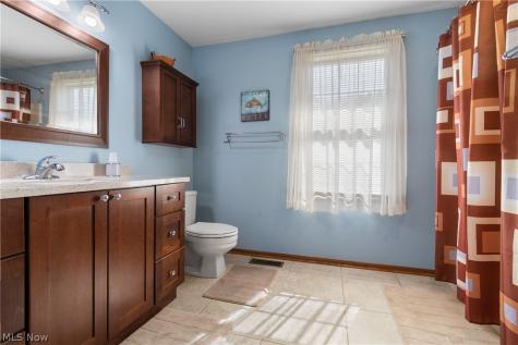 1675 Chatham Avenue NE North Canton OH 44720