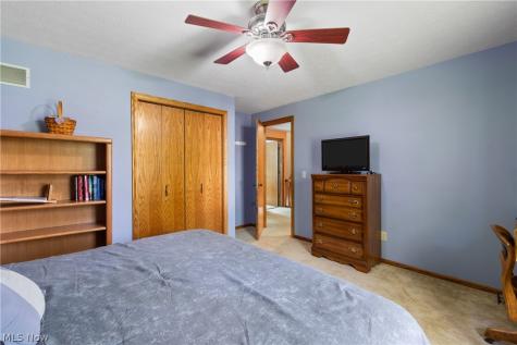1675 Chatham Avenue NE North Canton OH 44720