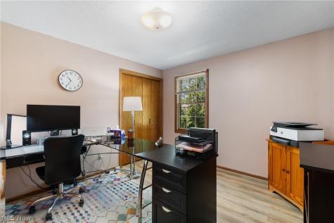 1675 Chatham Avenue NE North Canton OH 44720