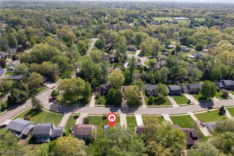 1675 Chatham Avenue NE North Canton OH 44720