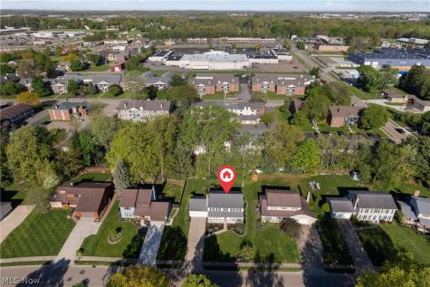 1675 Chatham Avenue NE North Canton OH 44720