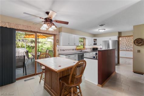 1675 Chatham Avenue NE North Canton OH 44720