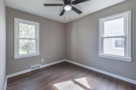 12329 Darlington Avenue Garfield Heights OH 44125