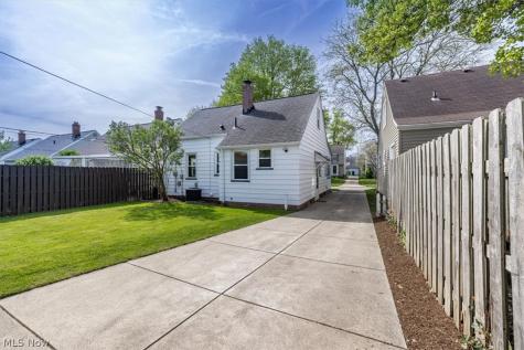 12329 Darlington Avenue Garfield Heights OH 44125