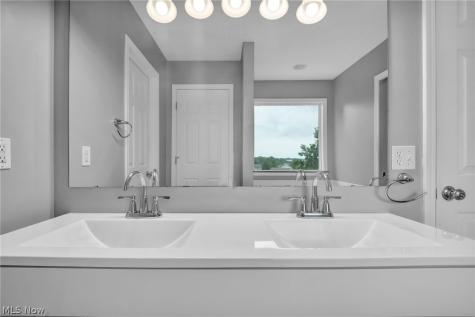 5292 Meadow Park Drive Kent OH 44240