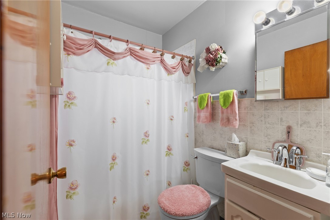 643 Western Avenue Mingo Junction OH 43938
