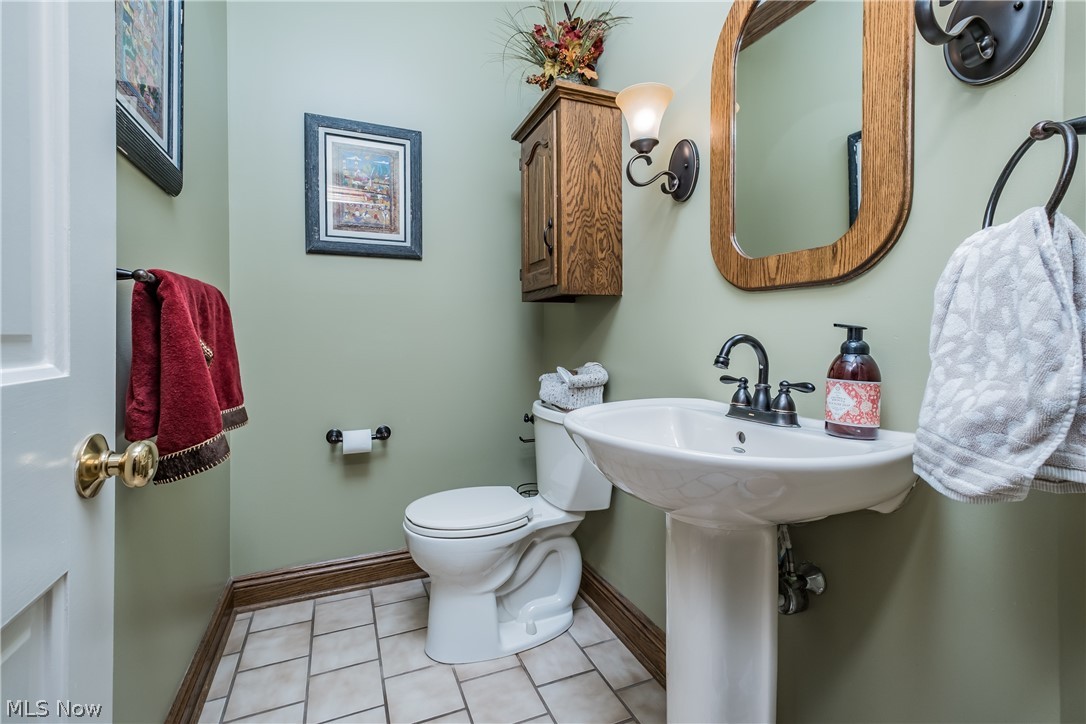 5636 Gray Fox Drive NW Canton OH 44718