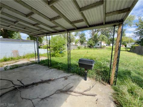 431 Idaho Avenue Lorain OH 44052