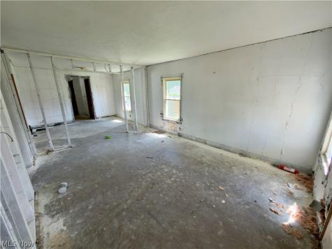 431 Idaho Avenue Lorain OH 44052