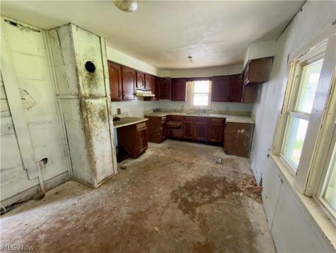 431 Idaho Avenue Lorain OH 44052