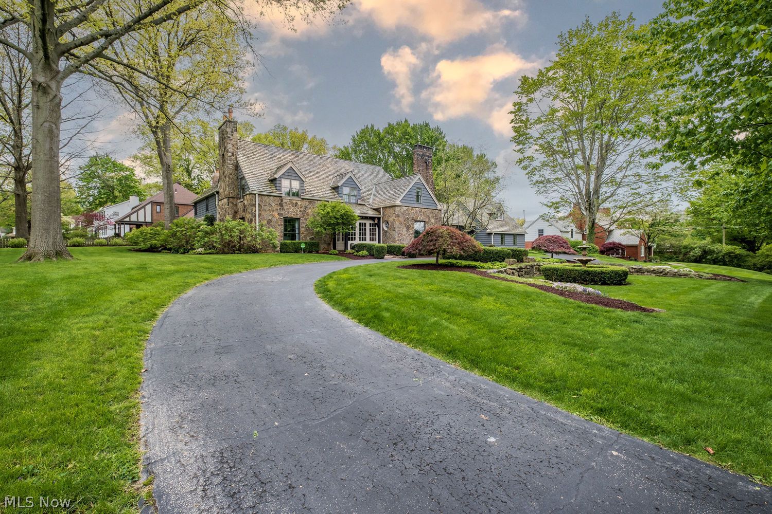 2974 Midvale Road NW Canton OH 44718