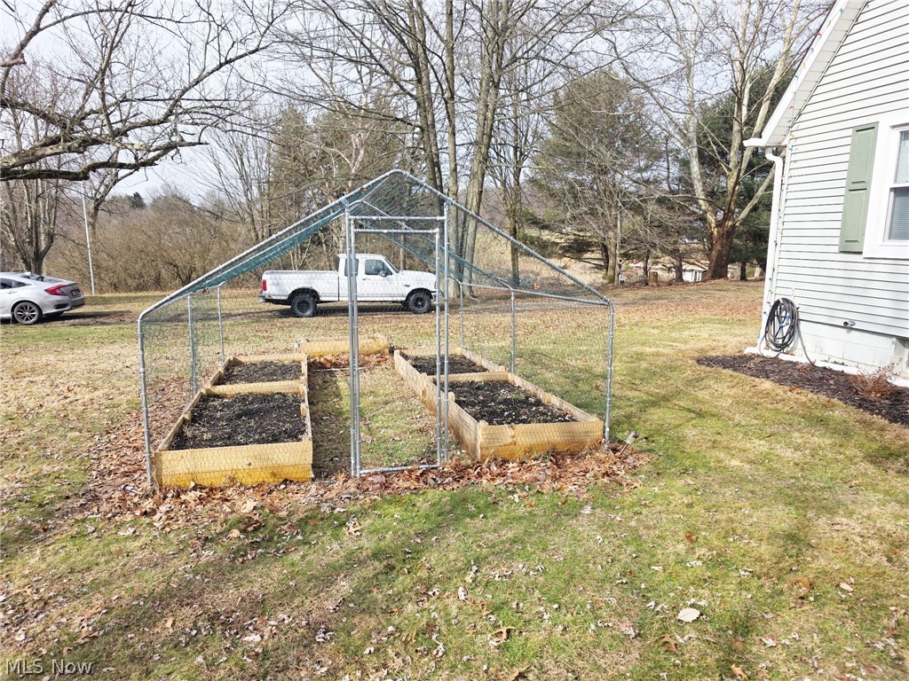 977 County Road 41 Richmond OH 43944