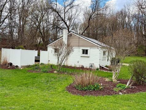 1610 Connecticut Avenue SE Massillon OH 44646