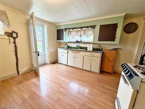 1610 Connecticut Avenue SE Massillon OH 44646