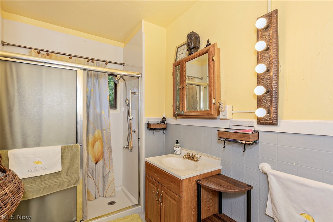 1713 E 84th Street Cleveland OH 44103