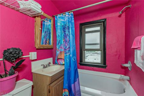 1713 E 84th Street Cleveland OH 44103