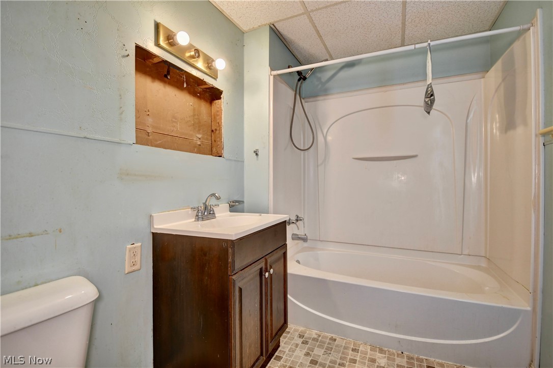 411 5th Street NW New Philadelphia OH 44663