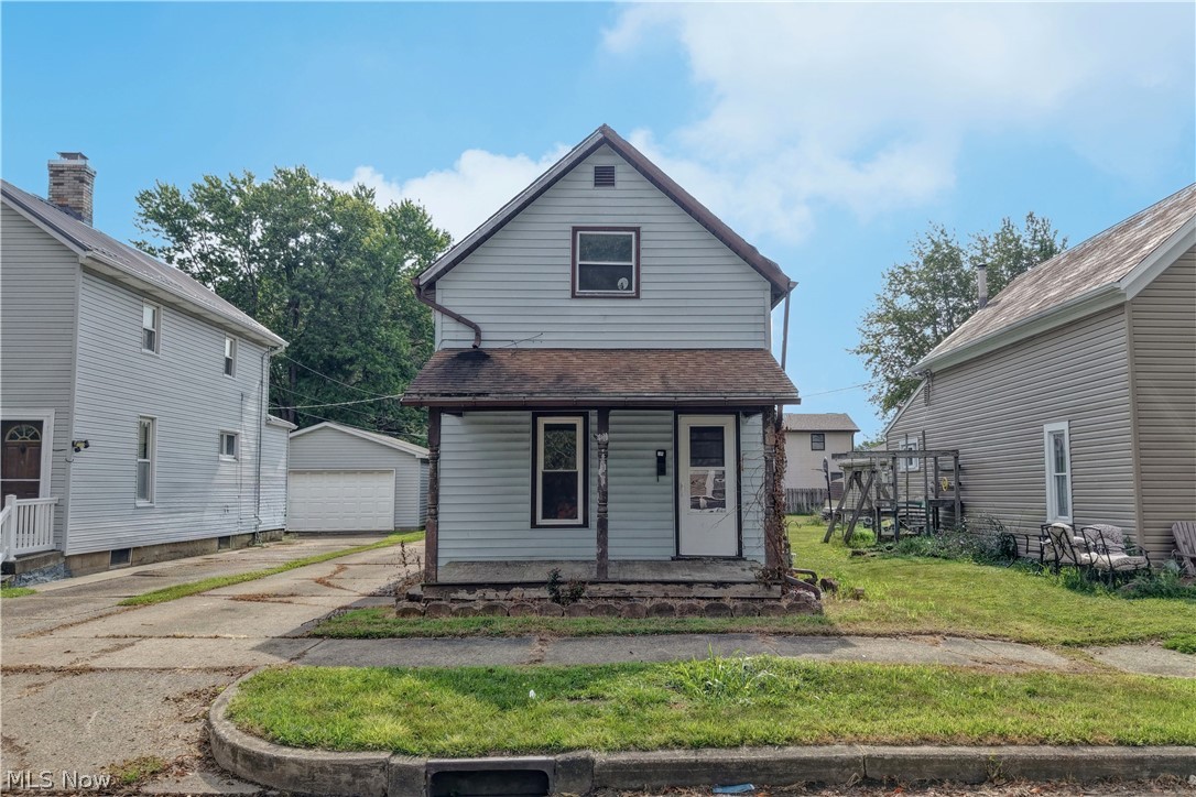 411 5th Street NW New Philadelphia OH 44663