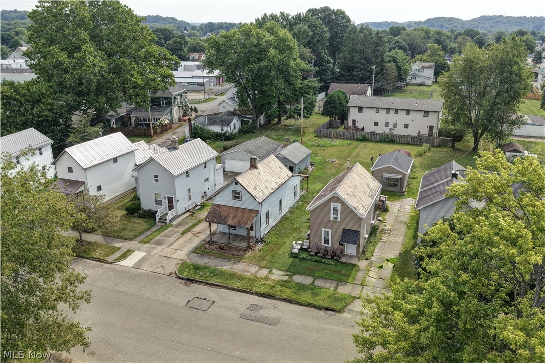 411 5th Street NW New Philadelphia OH 44663