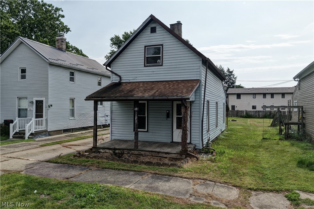 411 5th Street NW New Philadelphia OH 44663