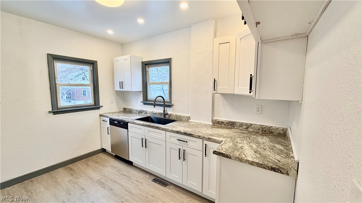 320 Para Avenue Akron OH 44305